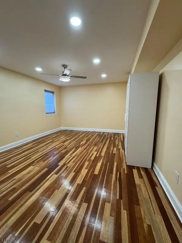 1001 Unicorn Way #D 1, Clifton City, NJ 07011