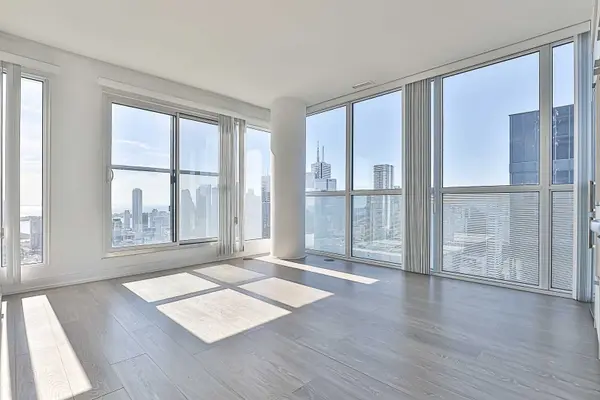 181 Dundas ST E #5210, Toronto C08, ON M5A 0N5