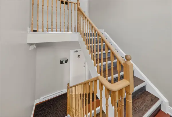 368 Pine AVE, Oshawa, ON L1J 2H8