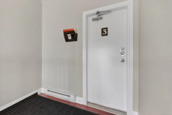 368 Pine AVE, Oshawa, ON L1J 2H8