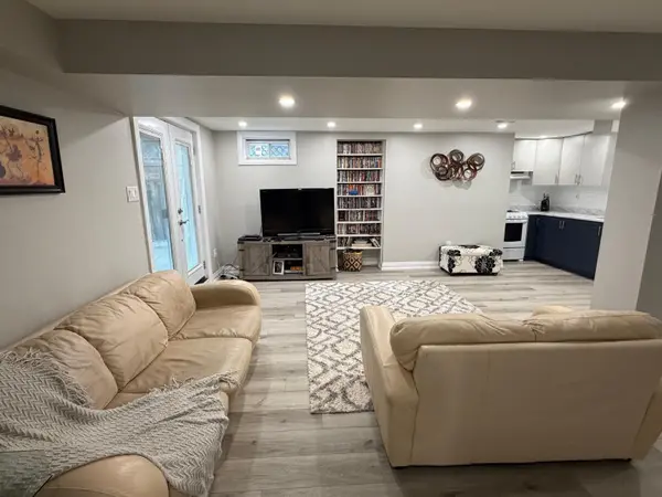 24 Mayflower ST #BASEMENT, Whitby, ON L1N 8A9