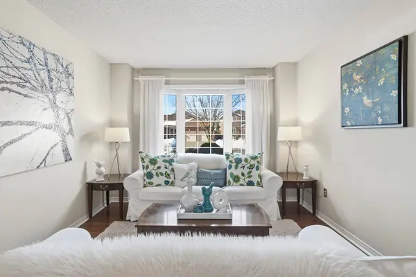 18 Webster WAY, Halton Hills, ON L7G 5J7