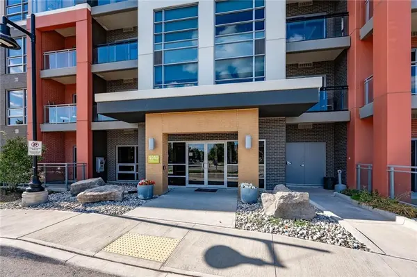 4040 Upper Middle RD #106, Burlington, ON L7M 0H2