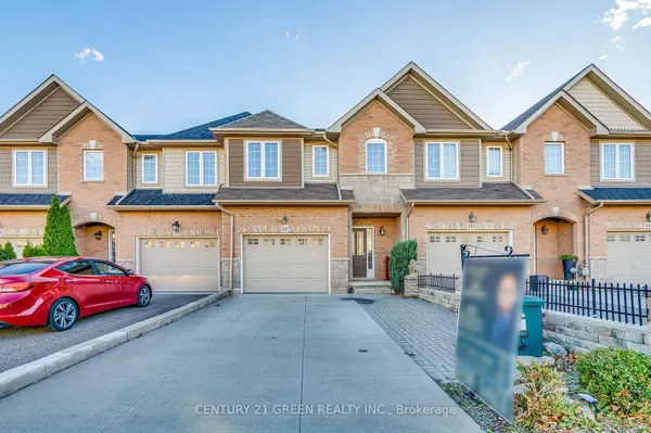 18 Palacebeach TRL, Hamilton, ON L8E 5C3