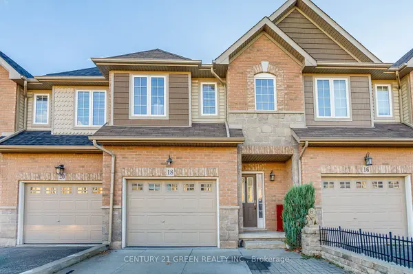 18 Palacebeach TRL, Hamilton, ON L8E 5C3