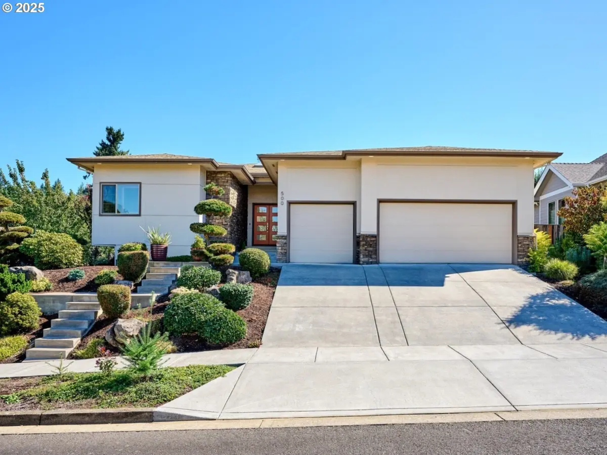 500 YAPA DR, Silverton, OR 97381