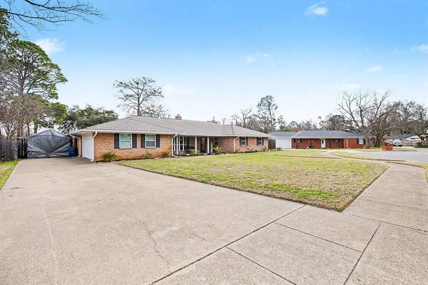 1603 Miller Court, Pantego, TX 76013