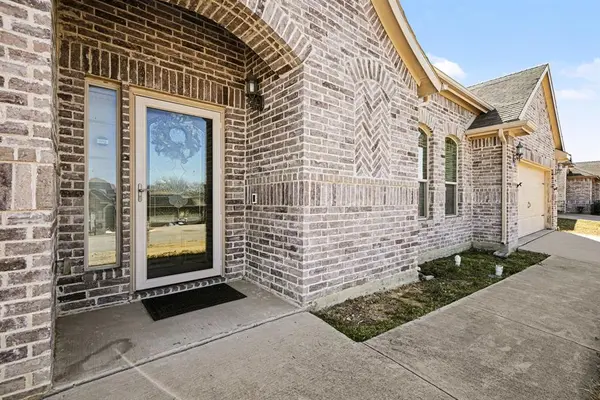 7521 Star Gazer Lane, Forest Hill, TX 76140