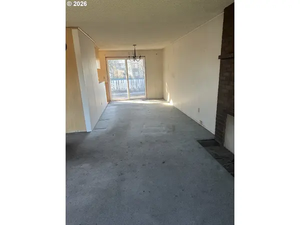 6855 SW WINTER CT, Beaverton, OR 97008