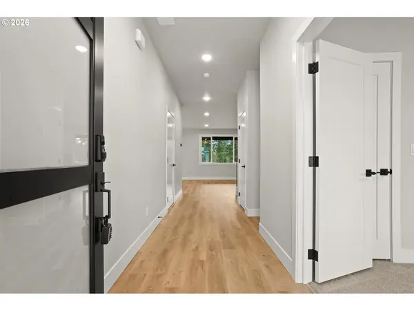 27231 SW Vista Ridge LN, Wilsonville, OR 97070