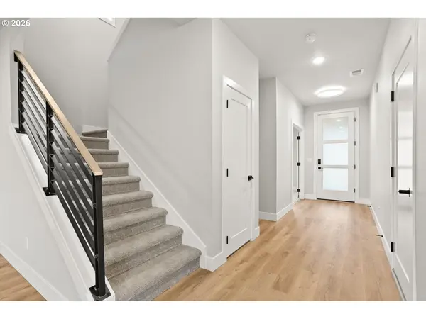 27231 SW Vista Ridge LN, Wilsonville, OR 97070