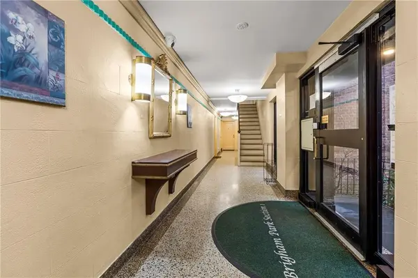 2209 Knapp ST #1F, Brooklyn, NY 11229