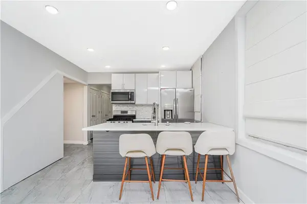 40 Southgate CT, Brooklyn, NY 11223