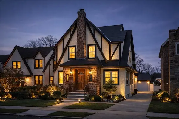 8515 Wareham PL, Jamaica Estates, NY 11432