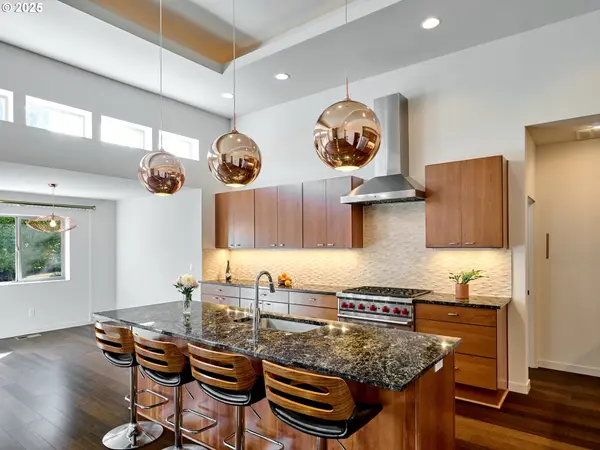 500 YAPA DR, Silverton, OR 97381