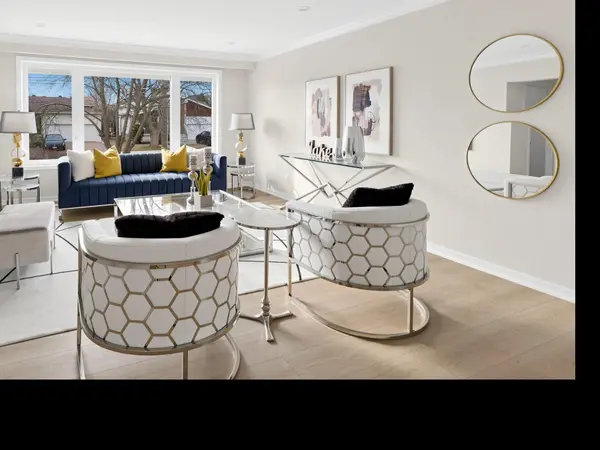 423 Connaught AVE, Toronto C07, ON M2R 2M4