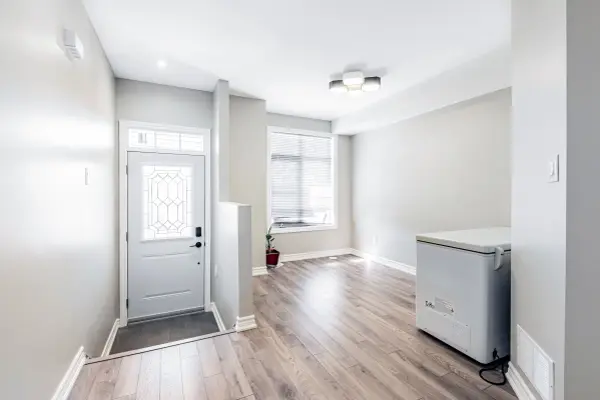 4798 16th AVE, Markham, ON L6C 0V8