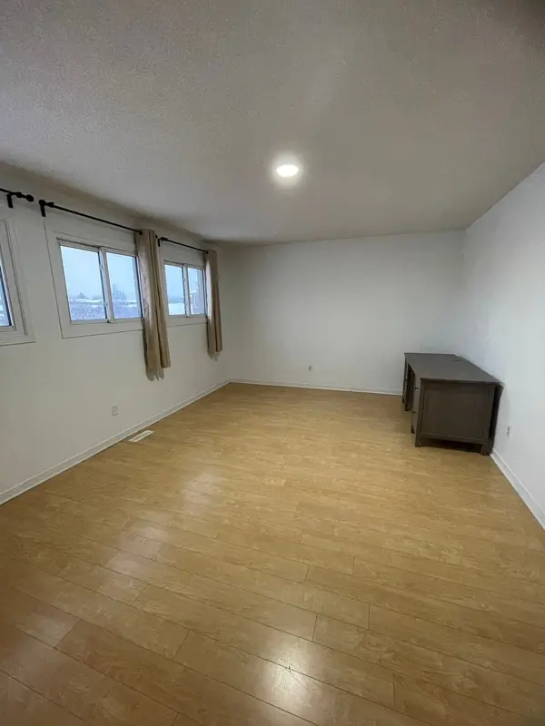 32 Tamara DR, Richmond Hill, ON L4S 1E4