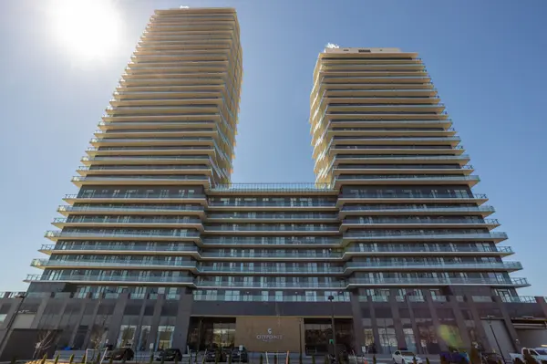 15 Skyridge DR #1818, Brampton, ON L6P 4S3