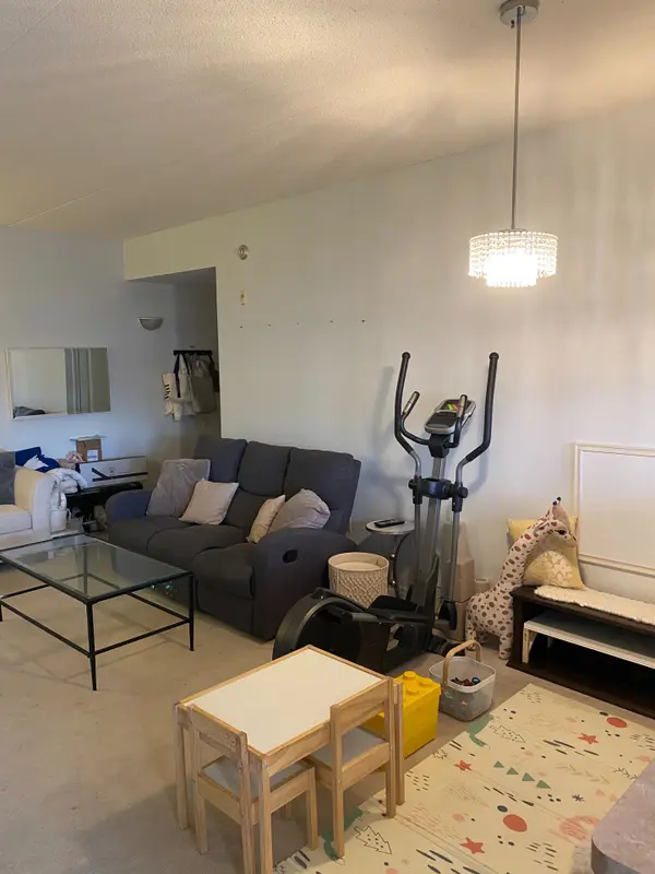 4006 Kilmer DR #203, Burlington, ON L7M 4W4