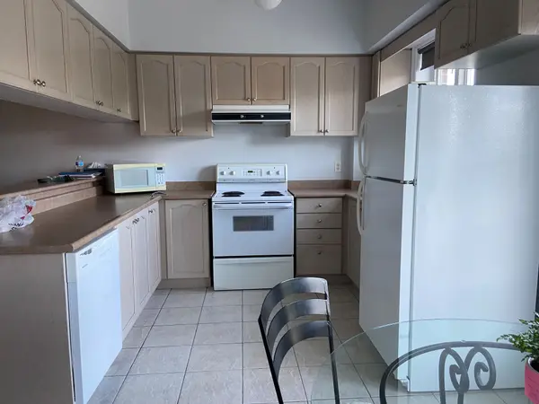 4006 Kilmer DR #203, Burlington, ON L7M 4W4