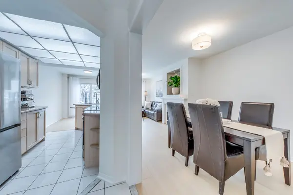 455 Apache CT #14, Mississauga, ON L4Z 3W8