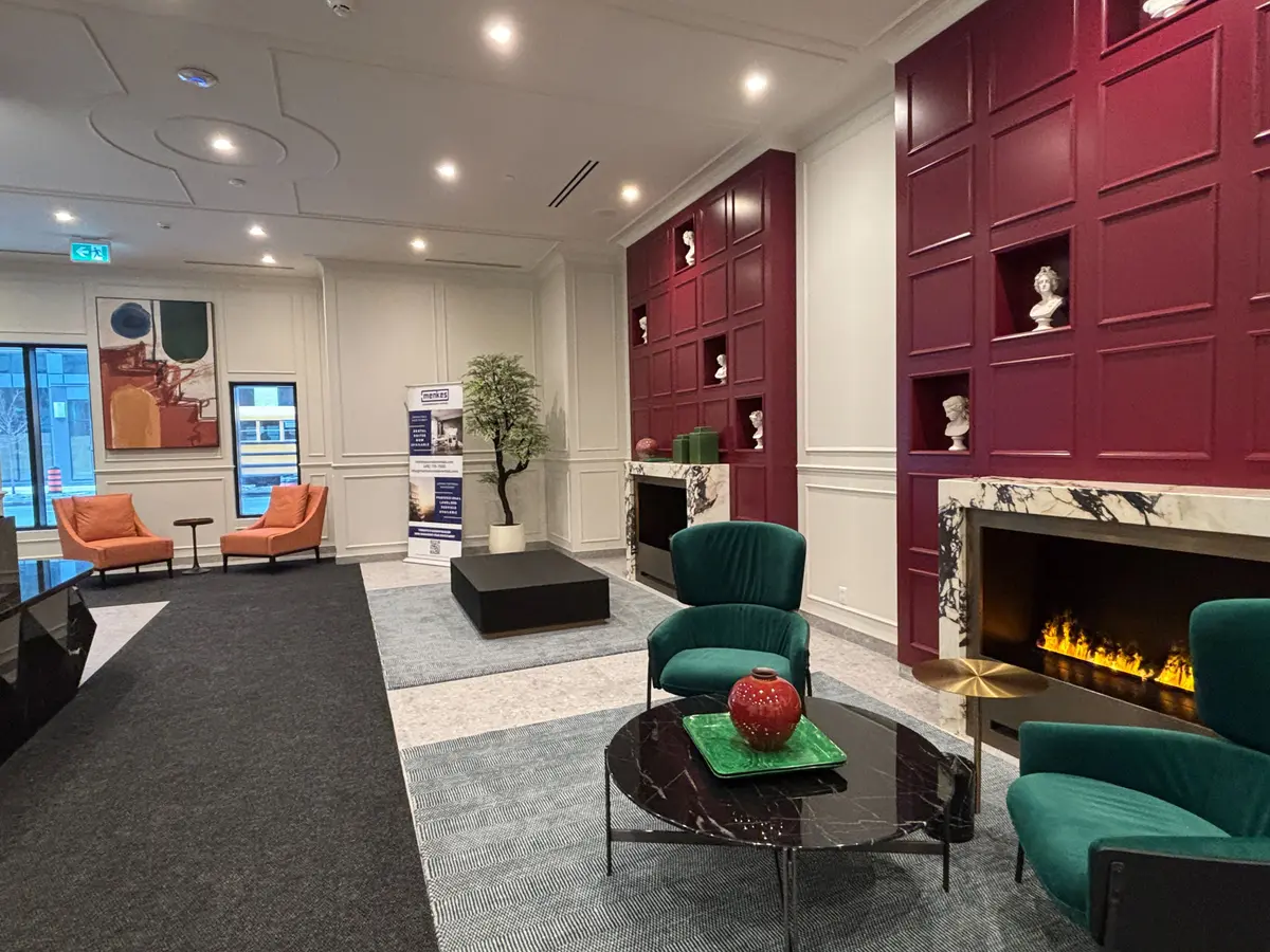 180 Front ST E #1815, Toronto C08, ON M5A 0A9