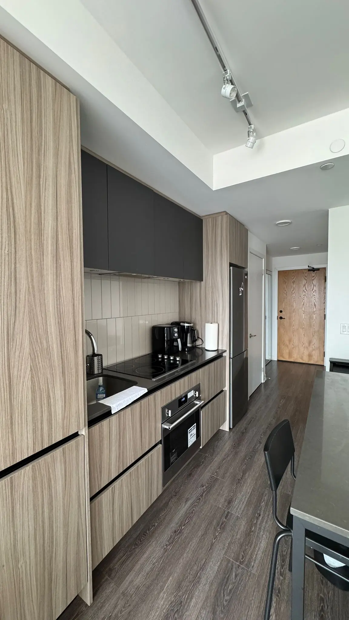 7950 Bathurst ST #1012, Vaughan, ON L4J 0L4