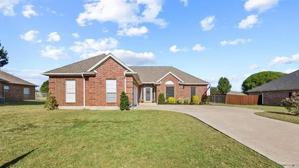 406 Sunshine Trail, Bells, TX 75414