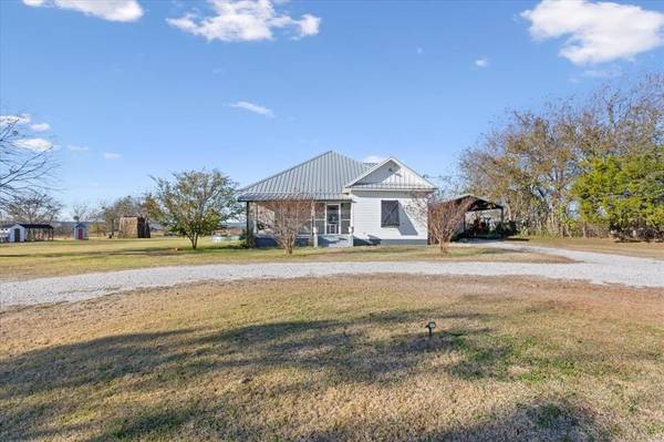1591 Highway 144, Meridian, TX 76665