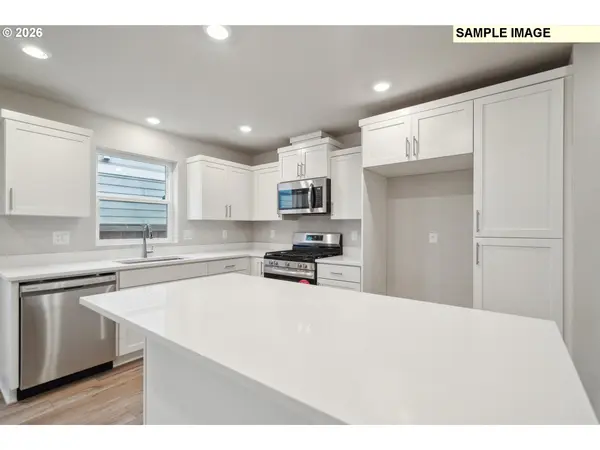 638 MERRIOTT LN, Woodburn, OR 97071