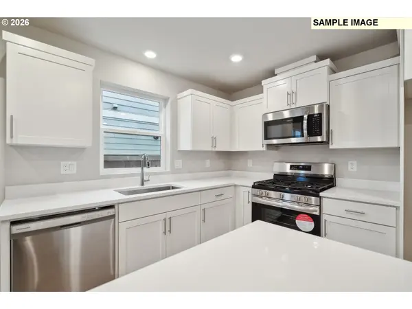 638 MERRIOTT LN, Woodburn, OR 97071