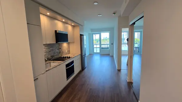 60 Central Park Road WAY #709, Toronto W08, ON M9A 0E6