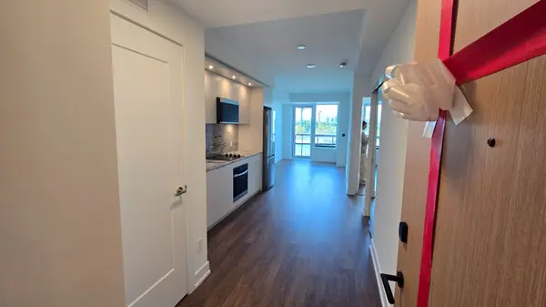 60 Central Park Road WAY #709, Toronto W08, ON M9A 0E6