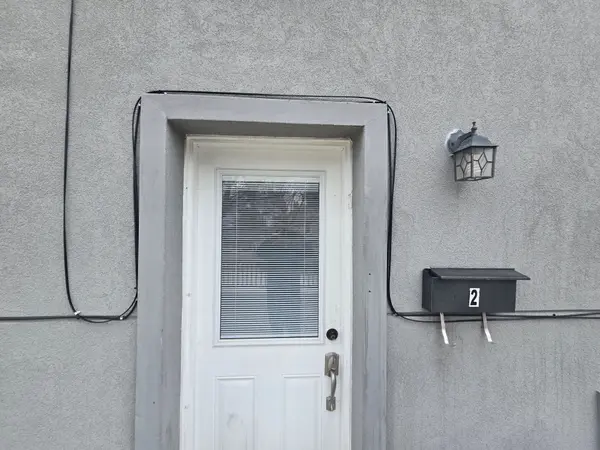 18 Ewing ST #2, Halton Hills, ON L7G 2P7