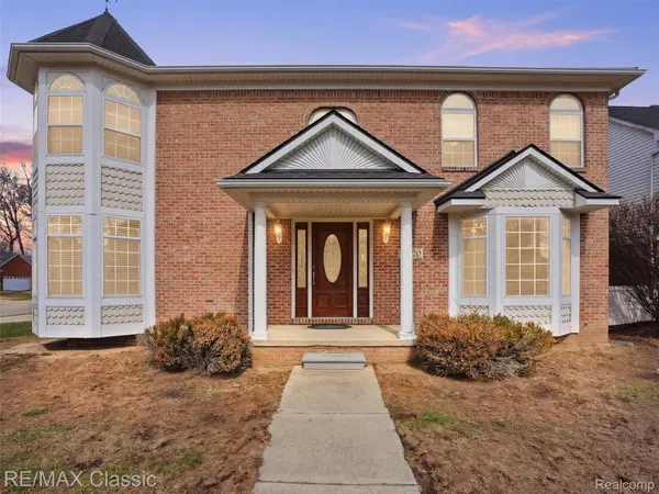 32320 Lespedeza AVE, Garden City, MI 48135