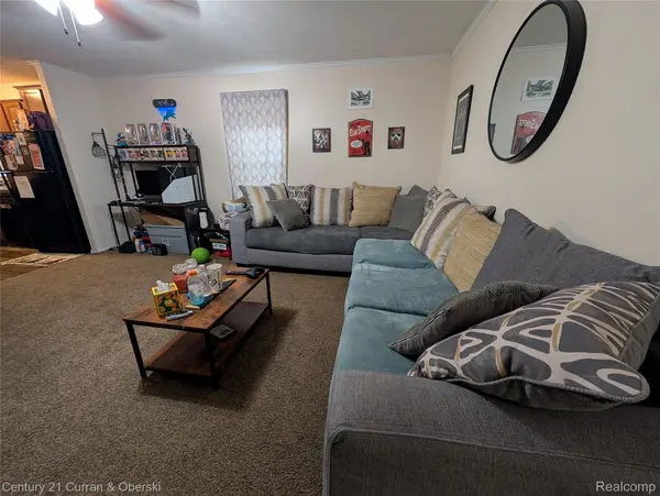 17541 Birch ST, Brownstown Charter Township, MI 48174