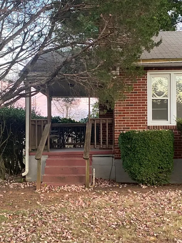 6101 Goode RD, Goode, VA 24556