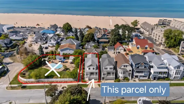 57 N Shore DR, South Haven City, MI 49090