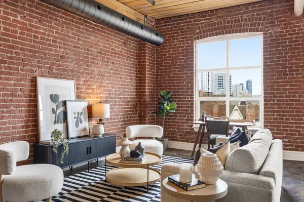 426 Queen ST E #405, Toronto C08, ON M5A 1T4