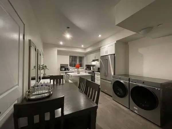 98 William Duncan RD, Toronto W05, ON M3K 0C7