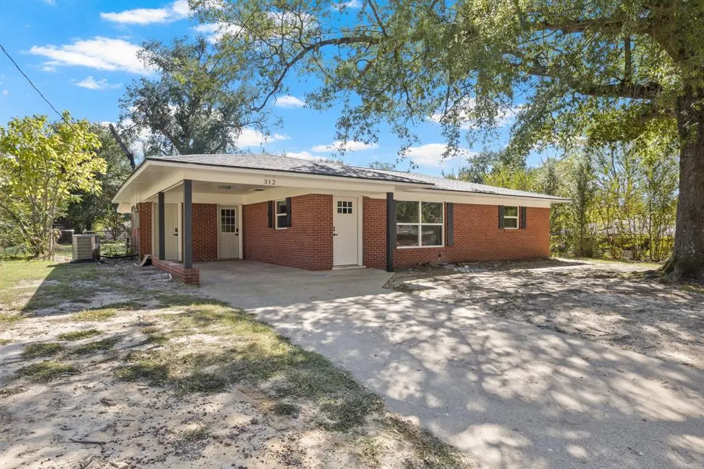 312 Willow Street, Hughes Springs, TX 75656