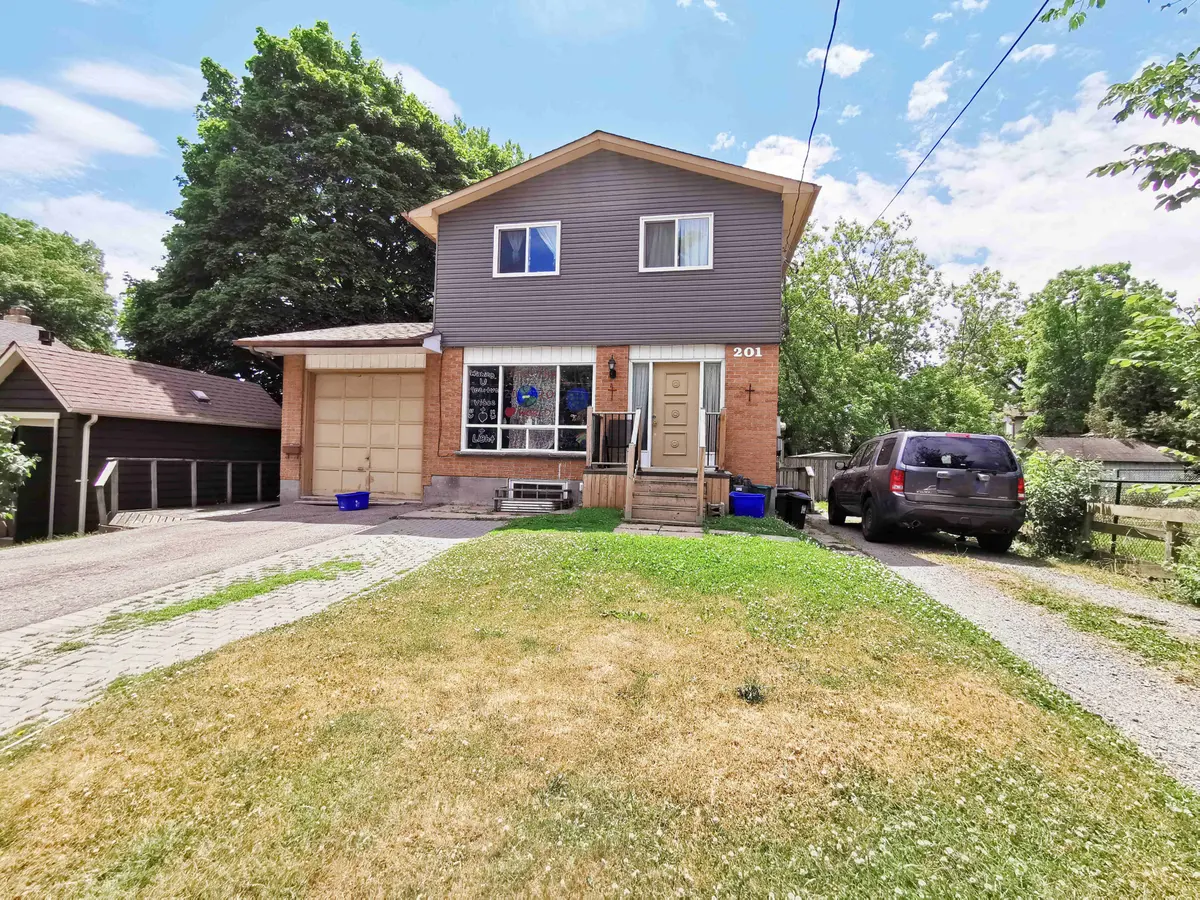 201 Burns ST W, Whitby, ON L1N 6G5