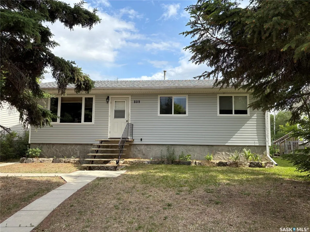 809 Main STREET, Big River, SK S0J 0E0