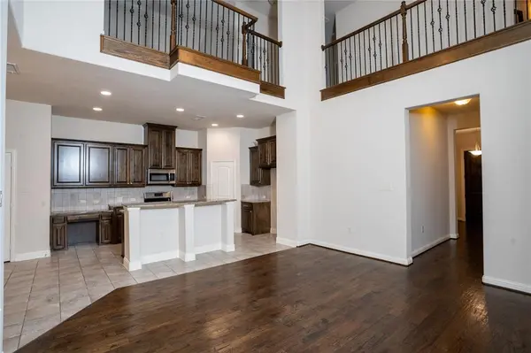 4127 Cascade Sky Drive, Arlington, TX 76005