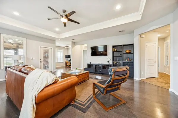 383 Balboa Court, Frisco, TX 75036