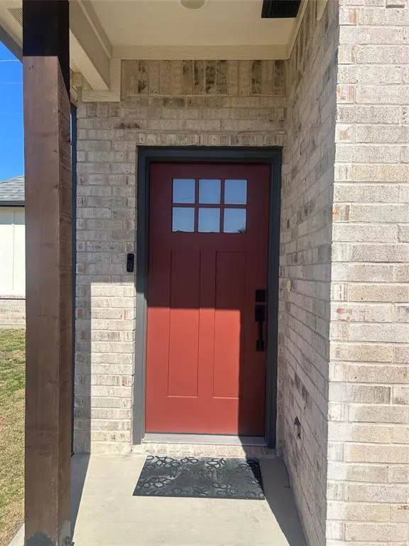 140 Hummingbird Drive, Weatherford, TX 76088