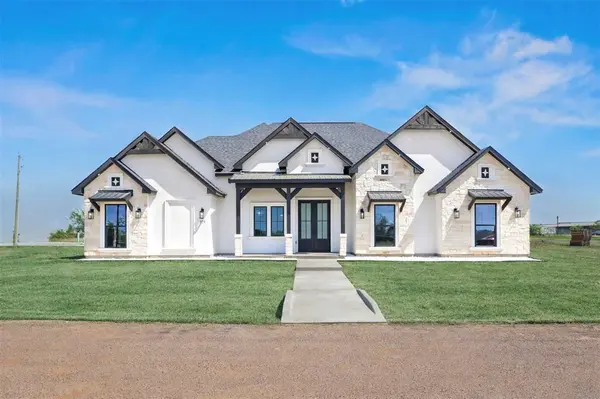 271 Victory Drive, Mabank, TX 75147