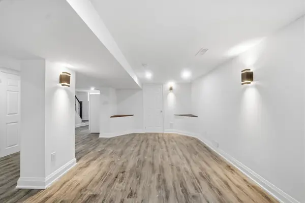 603 Stevenson RD N #Lower, Oshawa, ON L1J 5P2