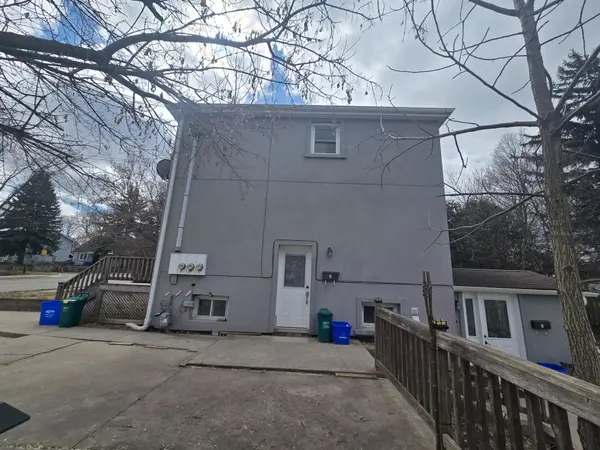 18 Ewing ST #3, Halton Hills, ON L7G 2P7